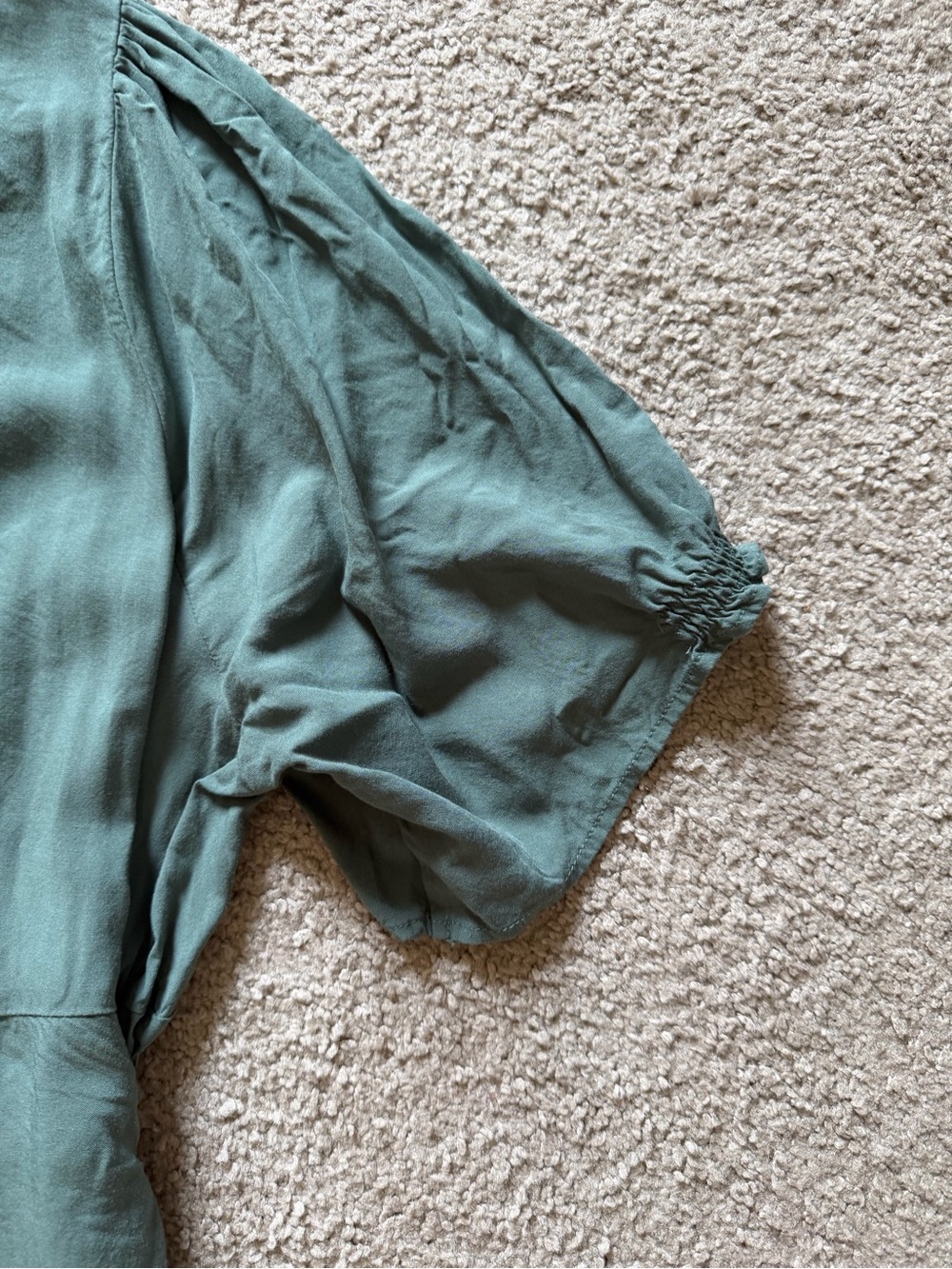 torrid ~ Green Washable Challis Side Tie Short Sleeve Top ~ Size 2 (2X/18-20) - Picture 5 of 7